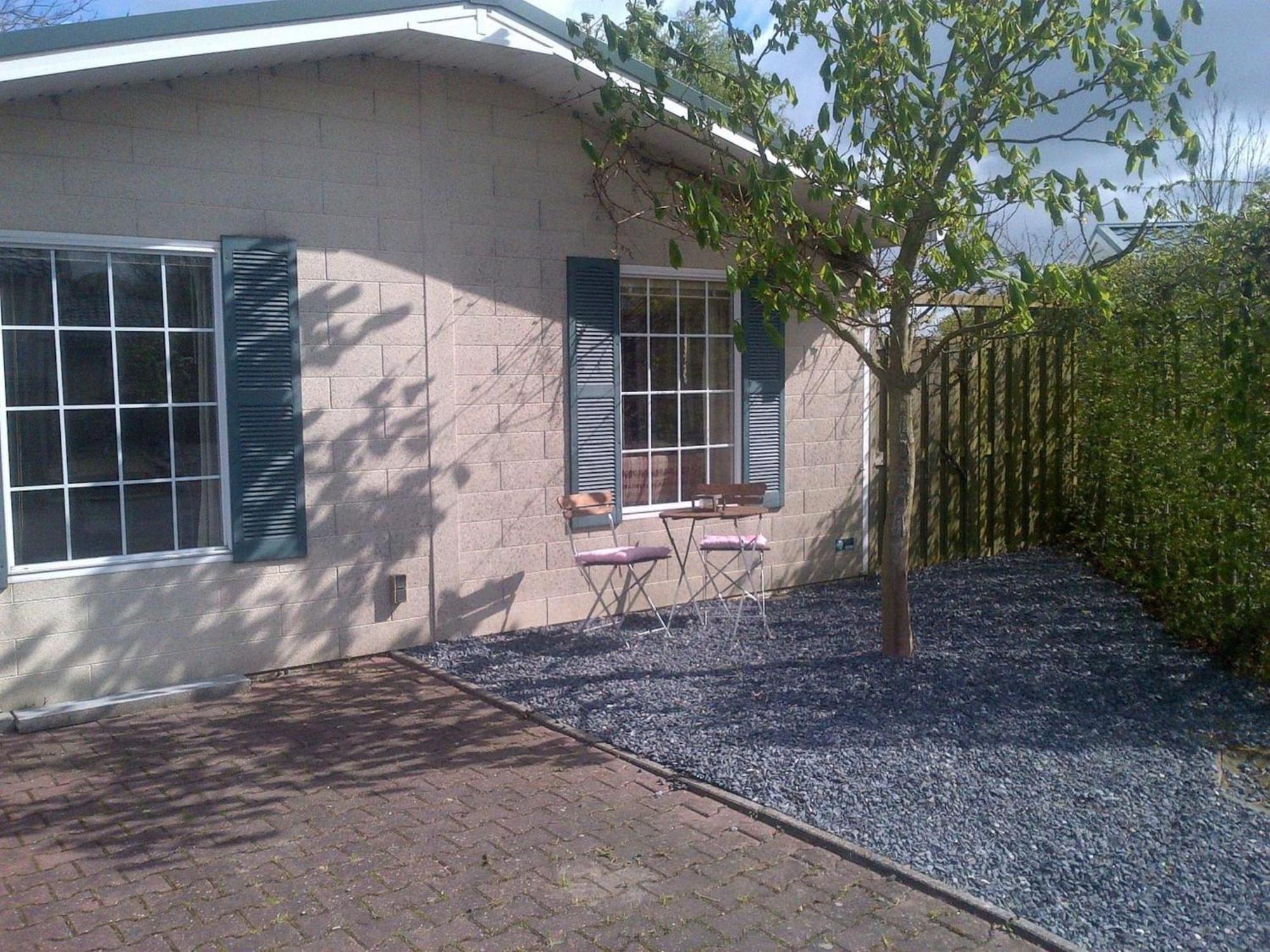 Vakantiehuis Waterside With Terrace *